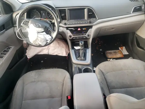 5NPD84LF1JH303181 2018 HYUNDAI ELANTRA - Image 8