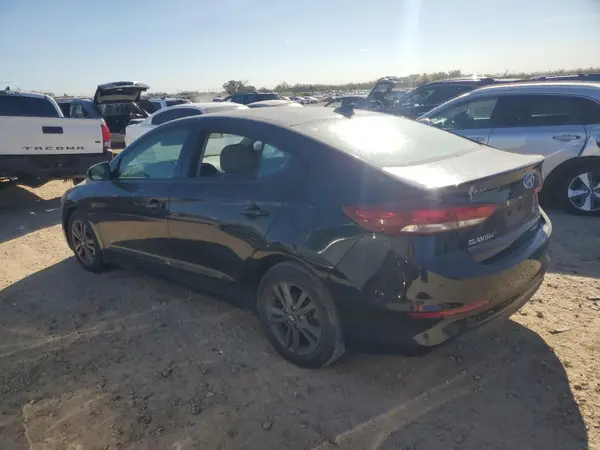 5NPD84LF1JH304041 2018 HYUNDAI ELANTRA - Image 2