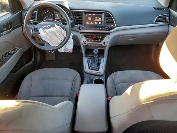 5NPD84LF1JH304475 2018 HYUNDAI ELANTRA - Image 8