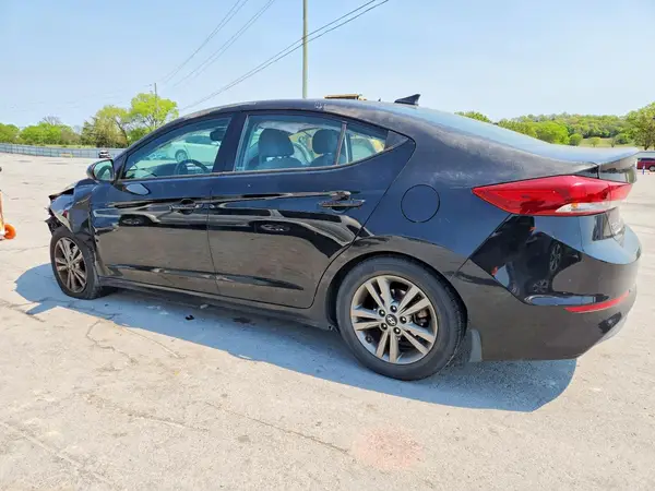 5NPD84LF1JH313029 2018 HYUNDAI ELANTRA - Image 2