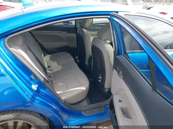 5NPD84LF1JH314374 2018 HYUNDAI ELANTRA - Image 8
