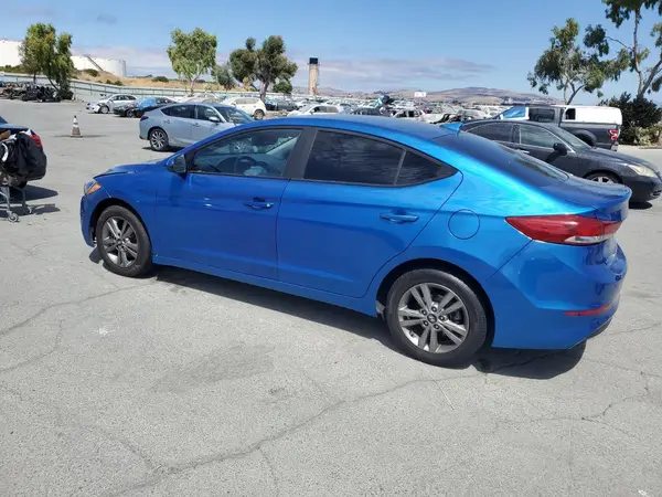 5NPD84LF1JH316089 2018 HYUNDAI ELANTRA - Image 2