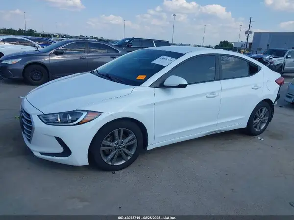 5NPD84LF1JH321910 2018 HYUNDAI ELANTRA - Image 2