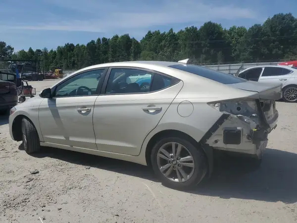 5NPD84LF1JH322975 2018 HYUNDAI ELANTRA - Image 2