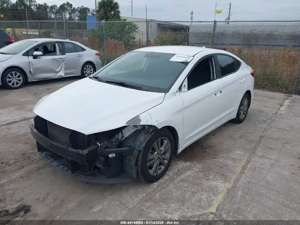 5NPD84LF1JH323575 2018 HYUNDAI ELANTRA - Image 2