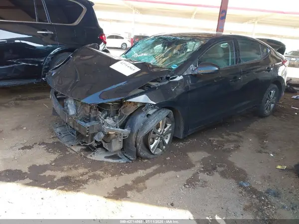 5NPD84LF1JH325715 2018 HYUNDAI ELANTRA - Image 2