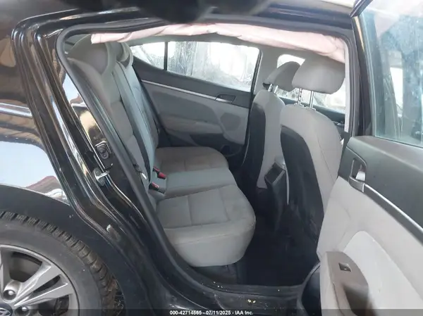 5NPD84LF1JH325715 2018 HYUNDAI ELANTRA - Image 8