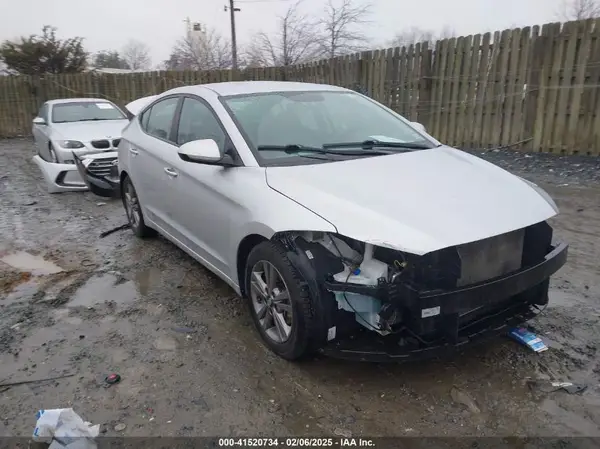 5NPD84LF1JH325987 2018 HYUNDAI ELANTRA - Image 1