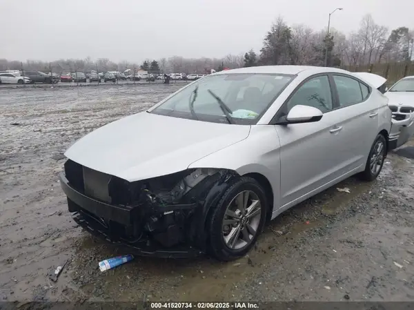 5NPD84LF1JH325987 2018 HYUNDAI ELANTRA - Image 2