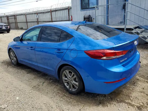5NPD84LF1JH327853 2018 HYUNDAI ELANTRA - Image 2