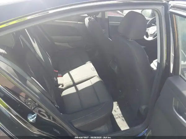 5NPD84LF1JH328663 2018 HYUNDAI ELANTRA - Image 8