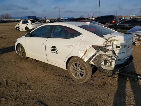 5NPD84LF1JH329800 2018 HYUNDAI ELANTRA - Image 2