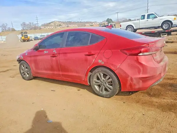 5NPD84LF1JH330493 2018 HYUNDAI ELANTRA - Image 2
