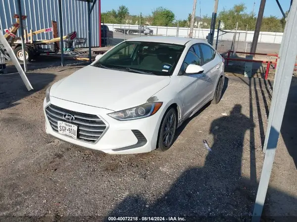 5NPD84LF1JH332602 2018 HYUNDAI ELANTRA - Image 2