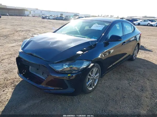 5NPD84LF1JH334043 2018 HYUNDAI ELANTRA - Image 2