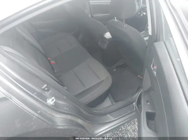 5NPD84LF1JH339677 2018 HYUNDAI ELANTRA - Image 8