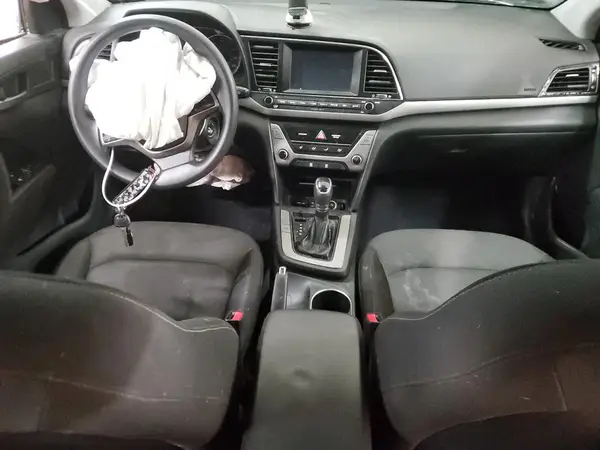 5NPD84LF1JH340019 2018 HYUNDAI ELANTRA - Image 8