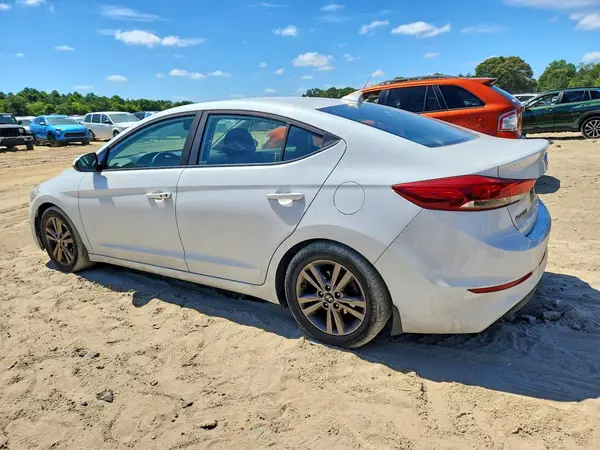 5NPD84LF1JH341171 2018 HYUNDAI ELANTRA - Image 2