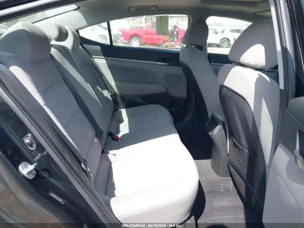 5NPD84LF1JH342806 2018 HYUNDAI ELANTRA - Image 8