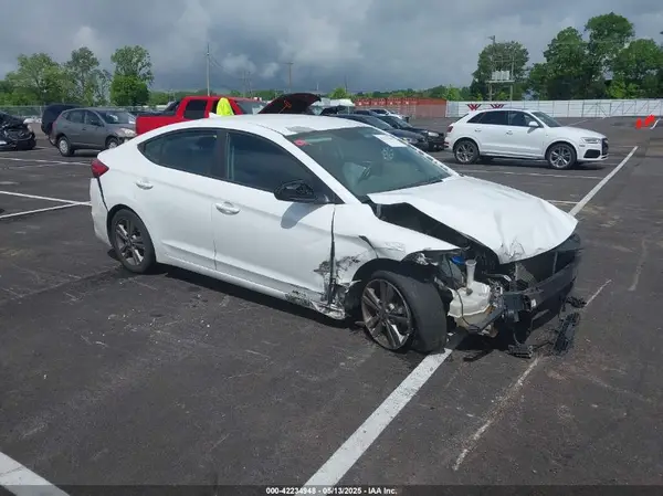 5NPD84LF1JH349240 2018 HYUNDAI ELANTRA - Image 1