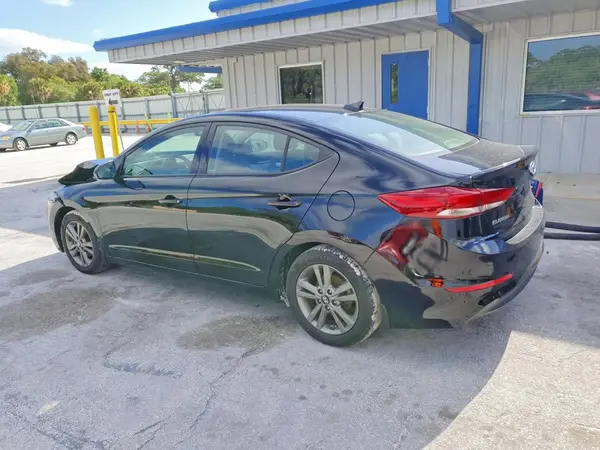 5NPD84LF1JH352669 2018 HYUNDAI ELANTRA - Image 2