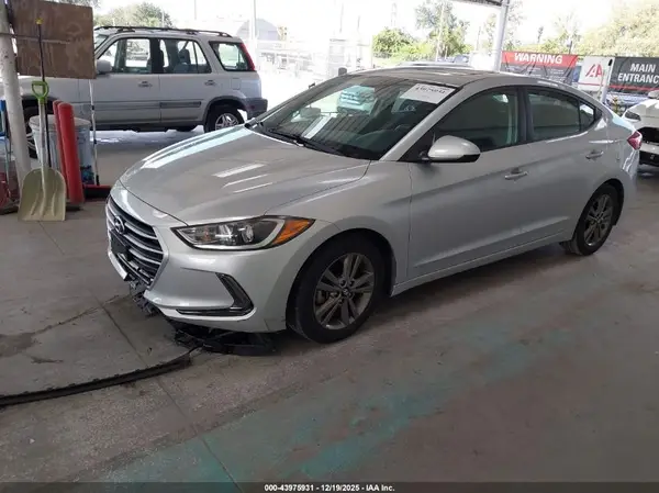 5NPD84LF1JH356219 2018 HYUNDAI ELANTRA - Image 2