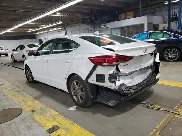 5NPD84LF1JH356558 2018 HYUNDAI ELANTRA - Image 2
