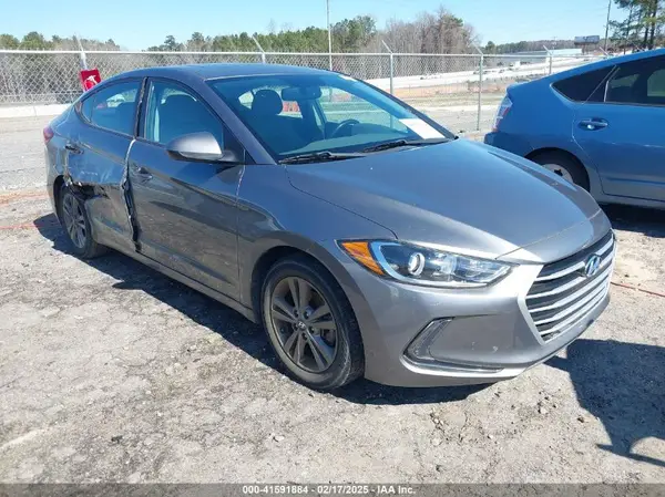 5NPD84LF1JH358391 2018 HYUNDAI ELANTRA - Image 1