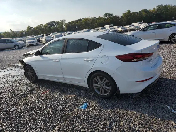 5NPD84LF1JH358598 2018 HYUNDAI ELANTRA - Image 2