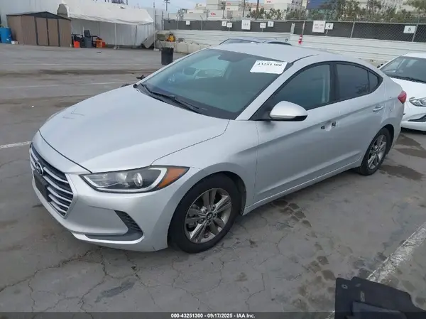 5NPD84LF1JH362425 2018 HYUNDAI ELANTRA - Image 2