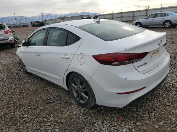 5NPD84LF1JH362800 2018 HYUNDAI ELANTRA - Image 2