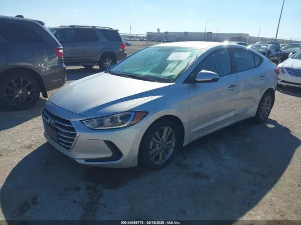 5NPD84LF1JH364272 2018 HYUNDAI ELANTRA - Image 2