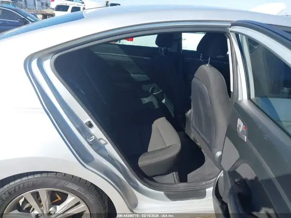 5NPD84LF1JH364272 2018 HYUNDAI ELANTRA - Image 8
