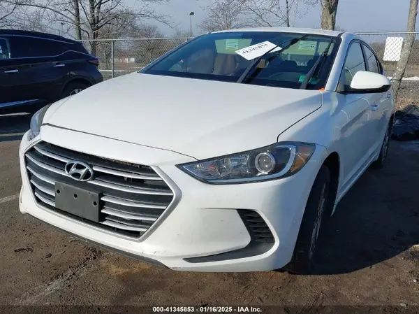 5NPD84LF1JH364448 2018 HYUNDAI ELANTRA - Image 2