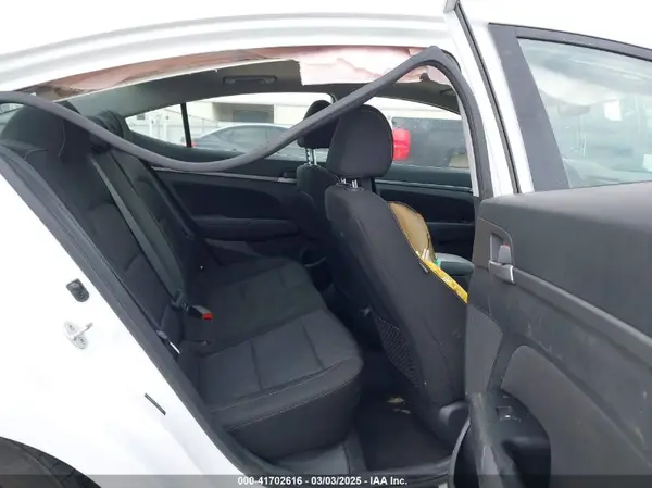 5NPD84LF1JH365194 2018 HYUNDAI ELANTRA - Image 8