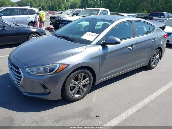 5NPD84LF1JH365311 2018 HYUNDAI ELANTRA - Image 2