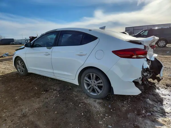 5NPD84LF1JH368399 2018 HYUNDAI ELANTRA - Image 2