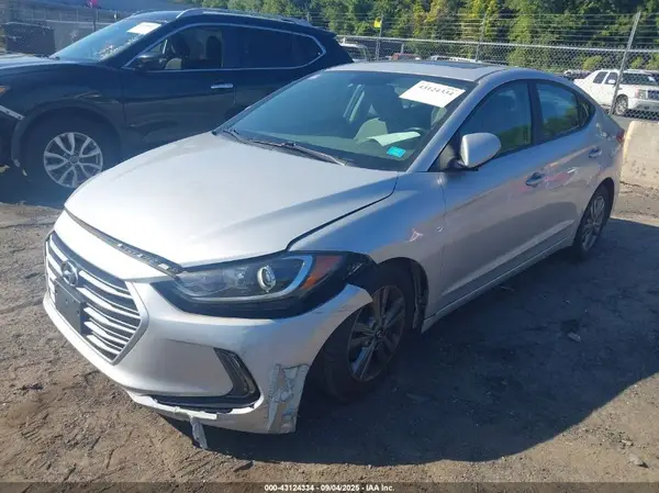 5NPD84LF1JH369245 2018 HYUNDAI ELANTRA - Image 2