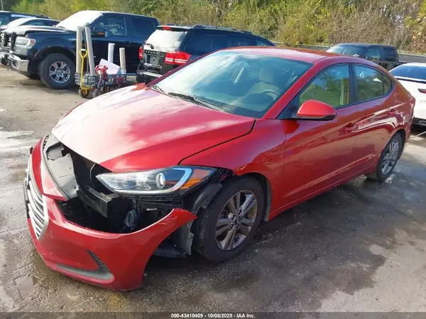 5NPD84LF1JH370671 2018 HYUNDAI ELANTRA - Image 2