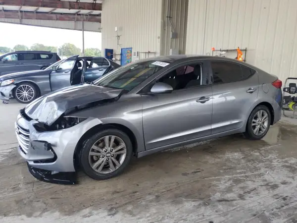 5NPD84LF1JH370914 2018 HYUNDAI ELANTRA - Image 1