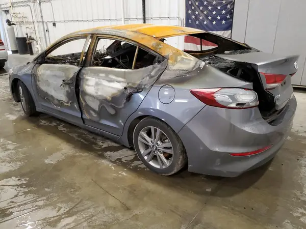 5NPD84LF1JH370931 2018 HYUNDAI ELANTRA - Image 2