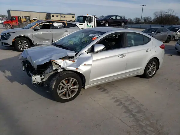 5NPD84LF1JH372095 2018 HYUNDAI ELANTRA - Image 1