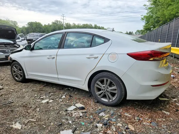 5NPD84LF1JH373120 2018 HYUNDAI ELANTRA - Image 2