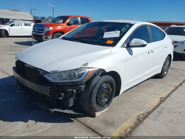 5NPD84LF1JH373599 2018 HYUNDAI ELANTRA - Image 2