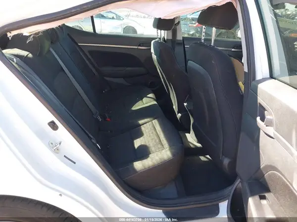 5NPD84LF1JH373599 2018 HYUNDAI ELANTRA - Image 8