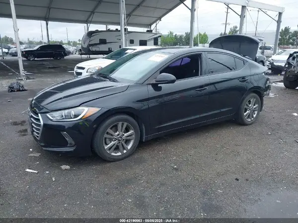 5NPD84LF1JH374770 2018 HYUNDAI ELANTRA - Image 2