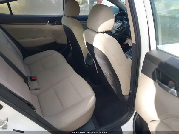 5NPD84LF1JH377457 2018 HYUNDAI ELANTRA - Image 8