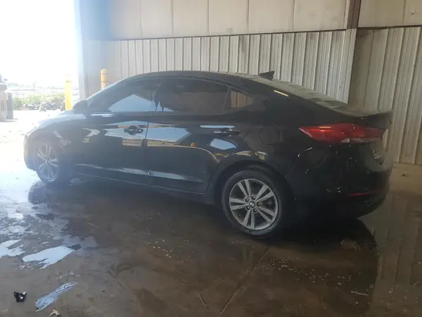 5NPD84LF1JH381654 2018 HYUNDAI ELANTRA - Image 2