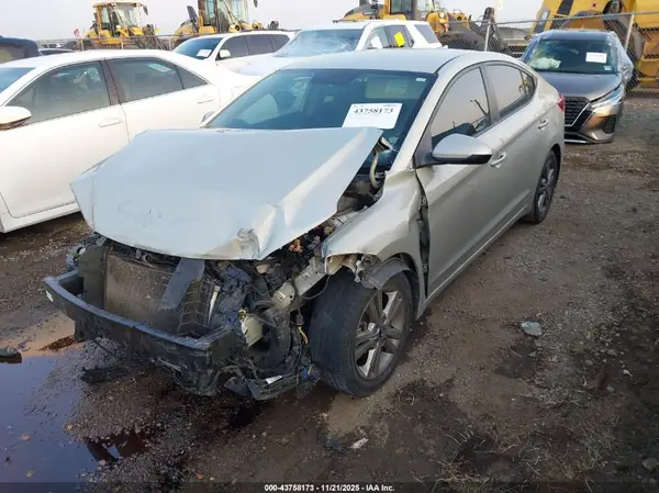 5NPD84LF1JH383954 2018 HYUNDAI ELANTRA - Image 2