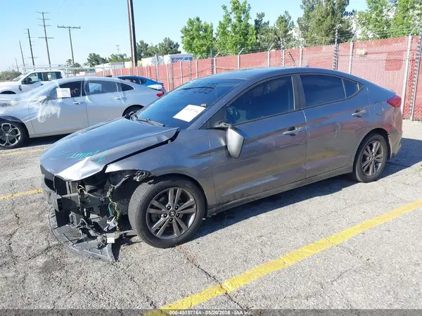 5NPD84LF1JH384487 2018 HYUNDAI ELANTRA - Image 2
